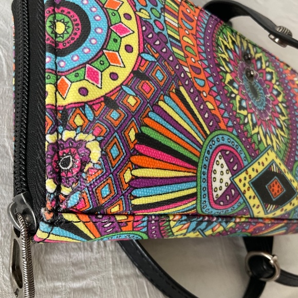 Sakroots Women's Large Smartphone Crossbody Bag Wristlet Purse Eco-Twill… - Picture 15 of 16